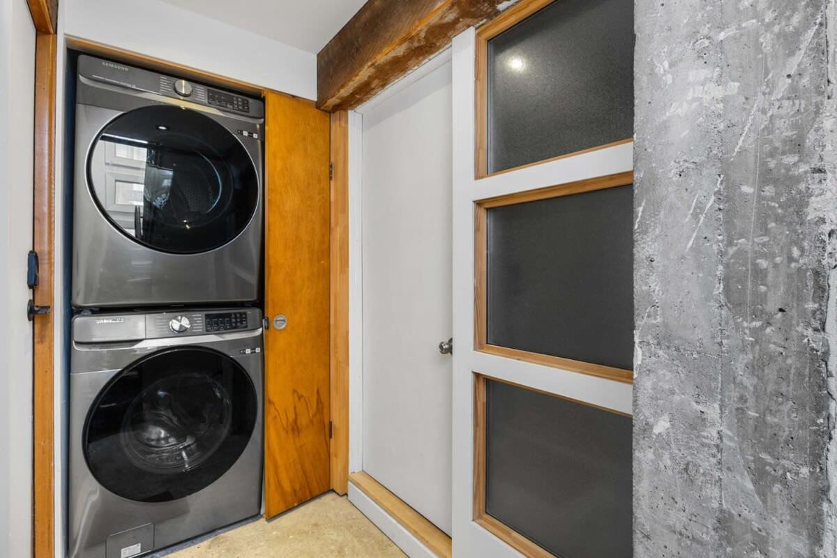 Charming 1 Bedroom Cozy And Fully Equipped Montréal